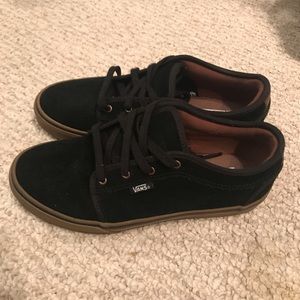 Black suede low chukka vans size 7